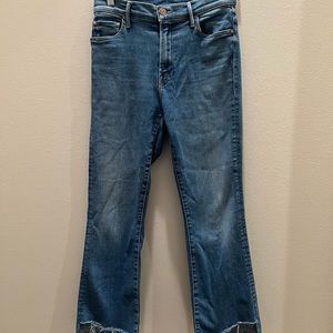 Mother insider crop step fray